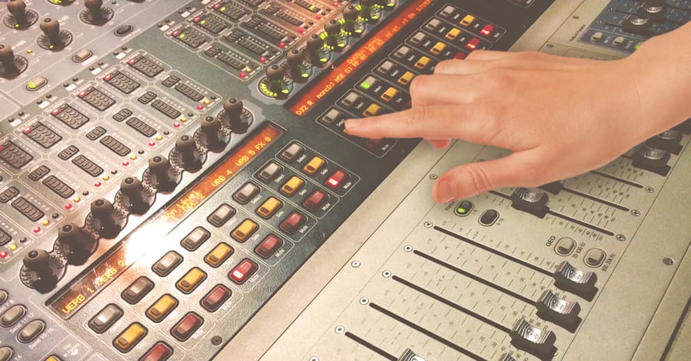 Layering Music 7 Easy Ways To Get a Bigger Sound LANDR Blog