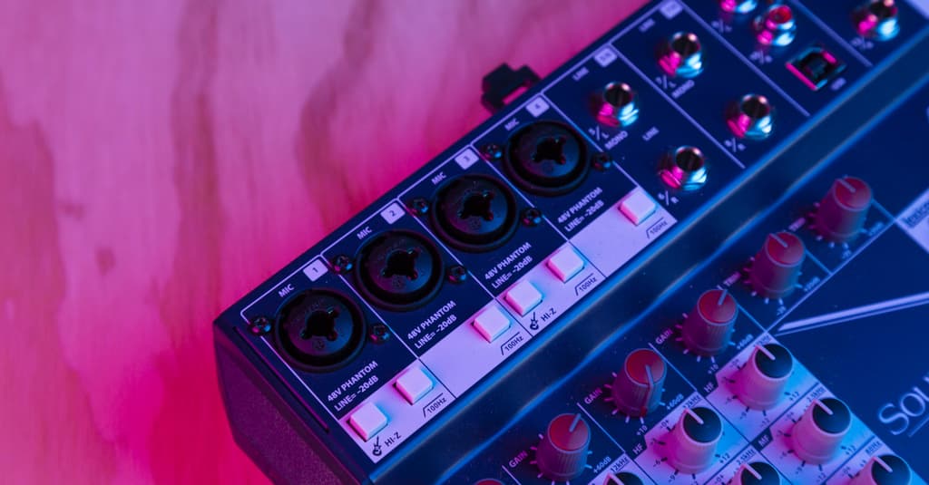 Soundcraft Notepad12FX Mixer Review LANDR Blog