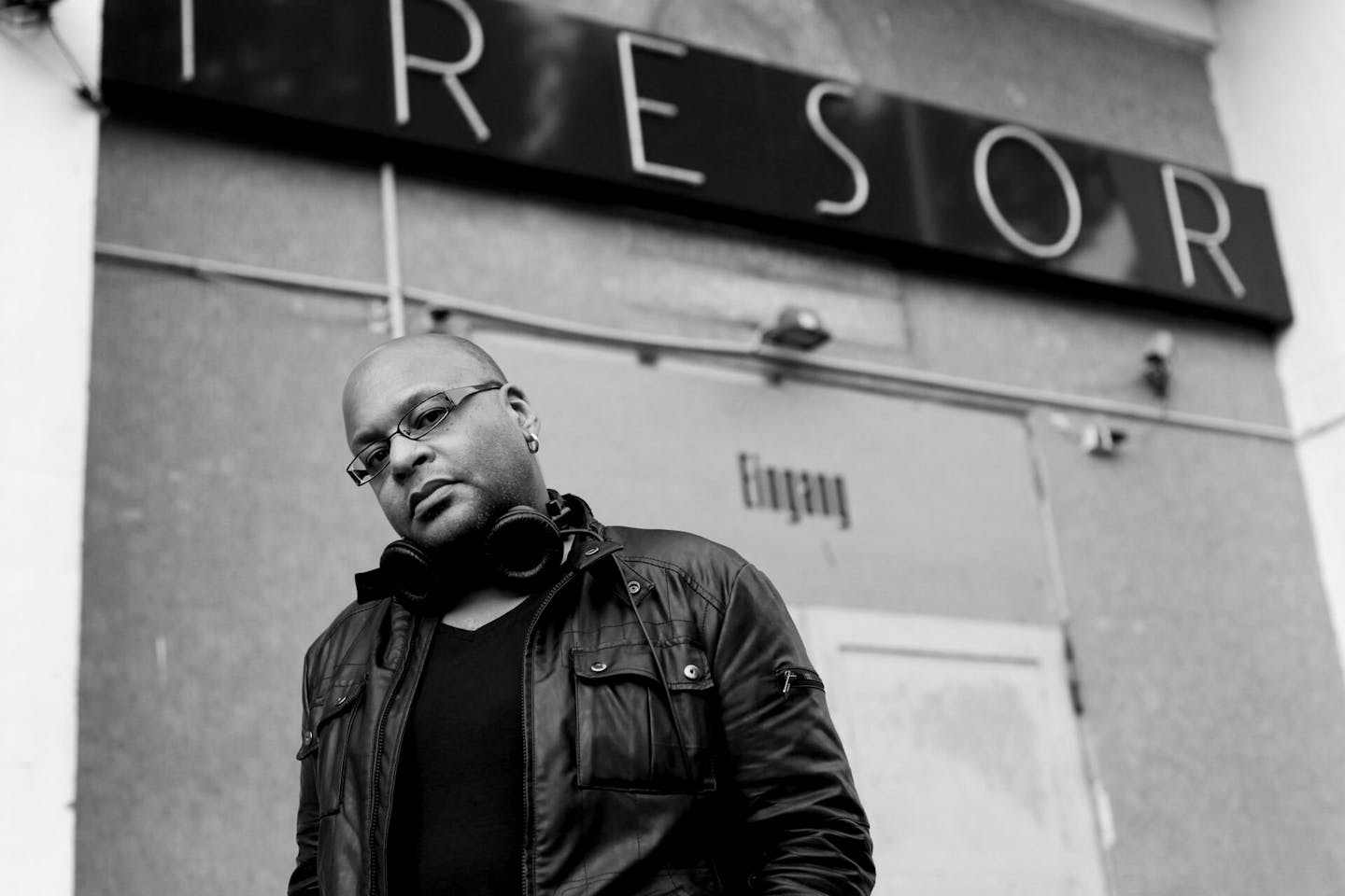 Detroit Legend DJ T-1000 Talks Cutting Tape and Airtight Studio Setups