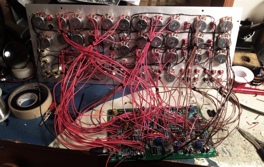 synth_wiring_900x570