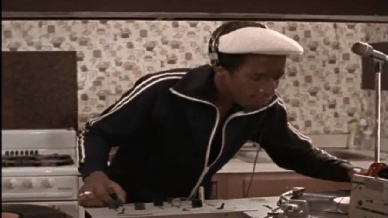 A pioneer of the genre, Grandmaster Flash is considered to be one of the greatest turntablists of all time. 